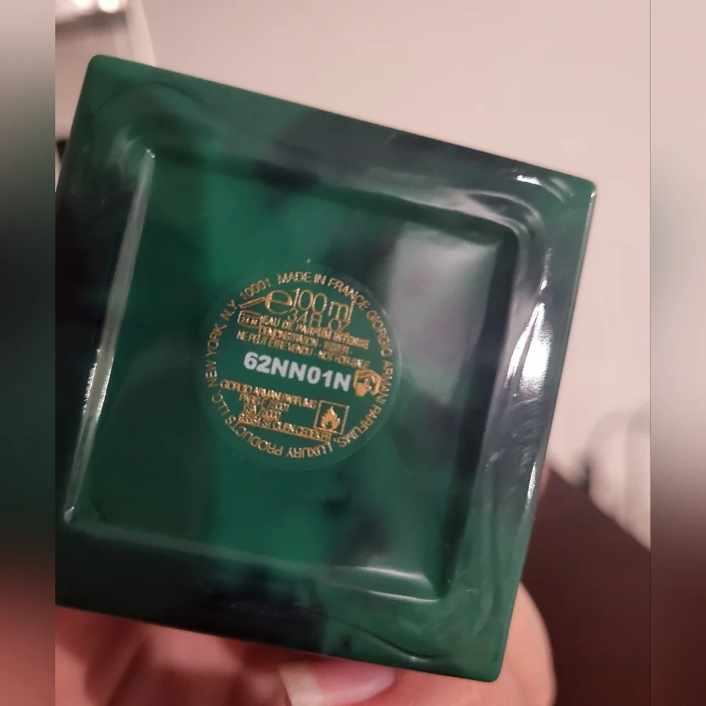 "Vert Malachite" By Giorgio Armani Fragrance - Picture 4 of 4